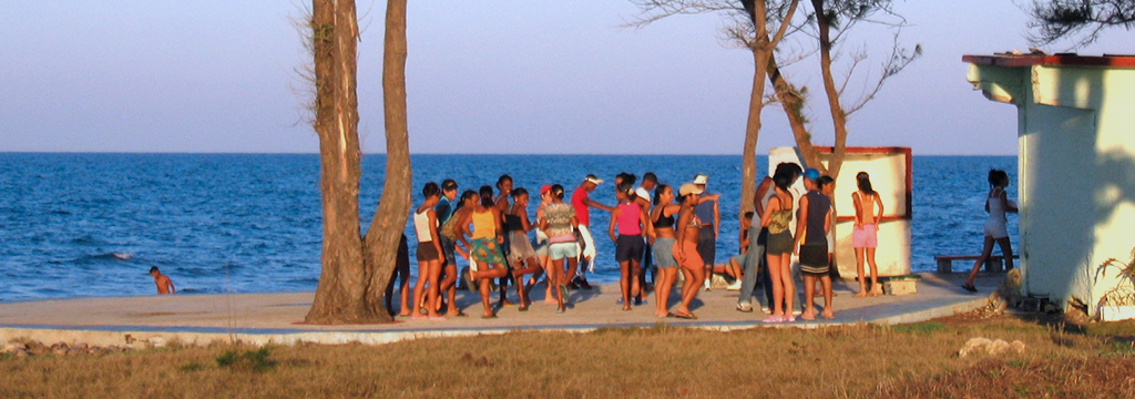 Playa Amarilla